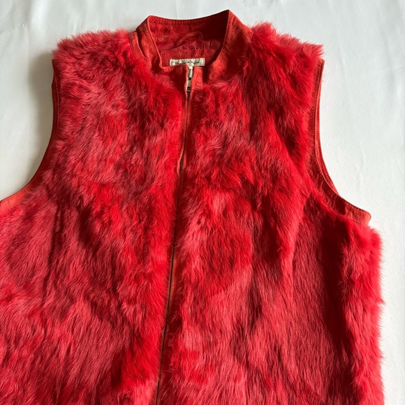 Red rabbit fur vest - Picture 3 of 5